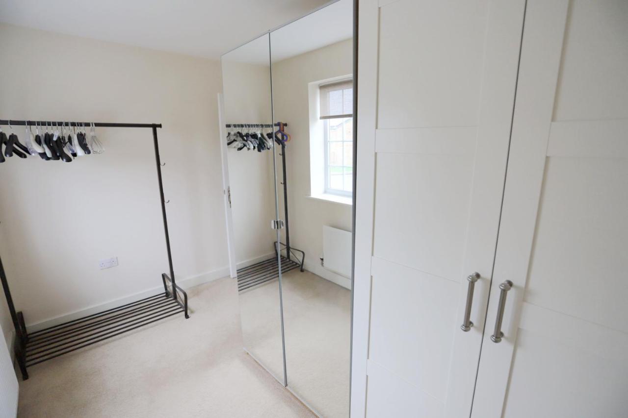 Easytravel Luxury Nec/Airport 3 Beds House Lägenhet Birmingham Exteriör bild