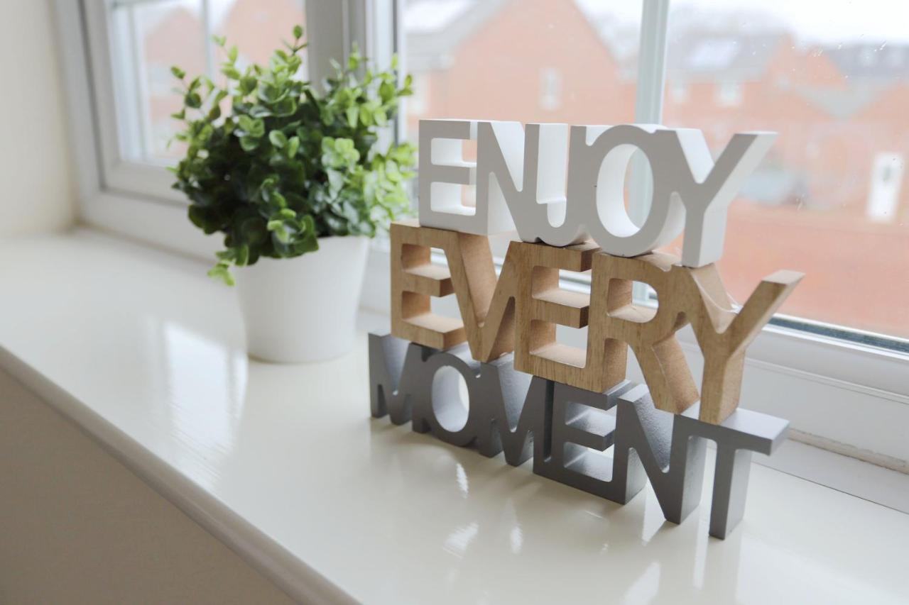 Easytravel Luxury Nec/Airport 3 Beds House Lägenhet Birmingham Exteriör bild